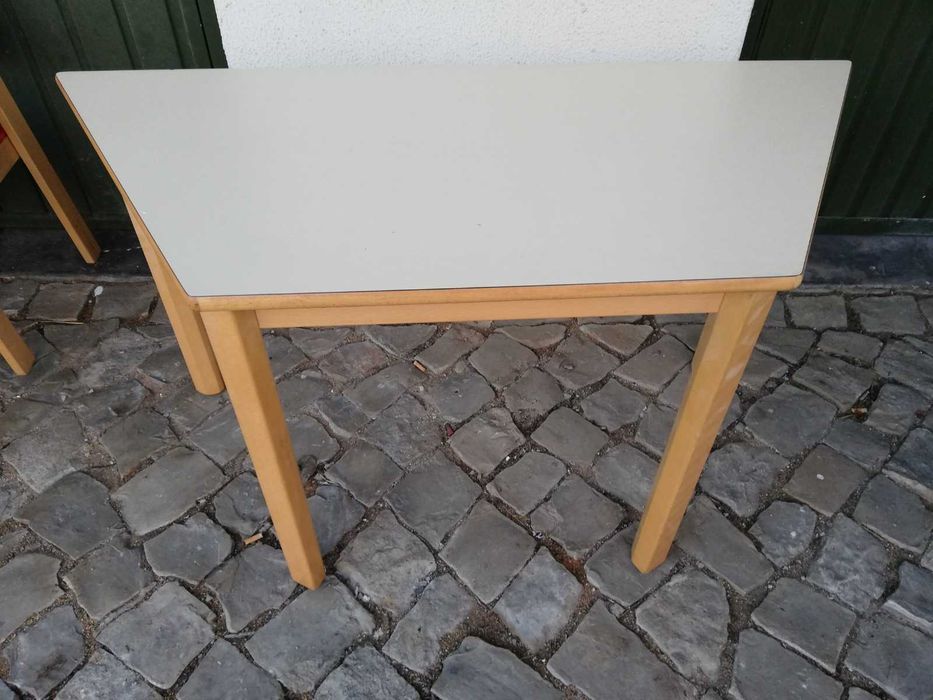 Cadeiras Coloridas Criança