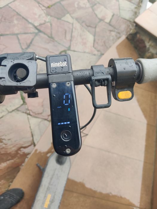 Електросамокат ninebot MAX G30p обмін на прицеп легковий