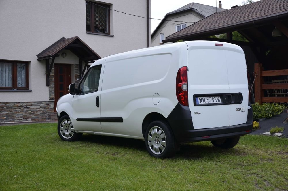 FIAT Doblo 1.6JTD MAXI - uszkodzony jeżdżący