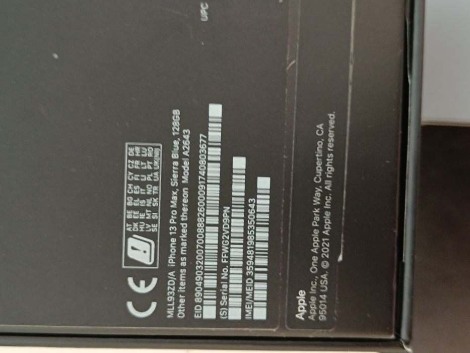 iPhone 13 Pro Max 128GB w zestawie z Airpods Pro, ładowarką indukcyjną i etui
