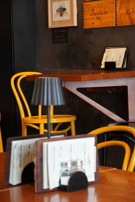 Urządzona restauracja włoska wraz z ogródkiem, przekazanie umowy najmu