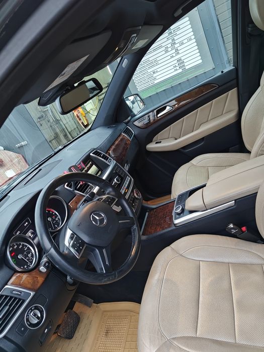 Mercedes Benz GL350 X166