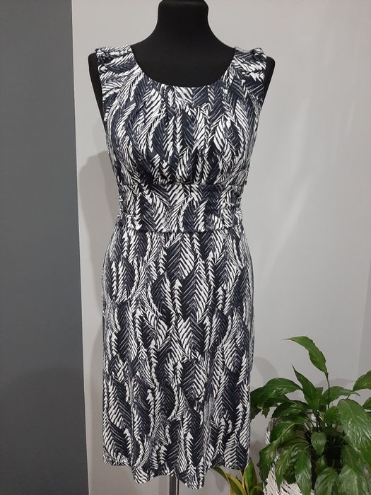 Sukienka szaro biala,rozm S,Orsay