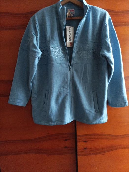 Новый костюм размер52-54