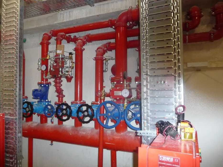 canalizações , eletricidade e sistemas de energia solar , 24 horas.