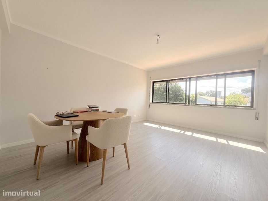 Apartamento T2 no VIMEIRO para ARRENDAMENTO