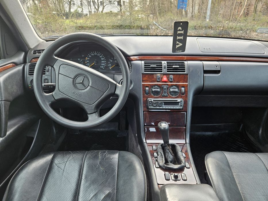Merceces E-Klasa W210