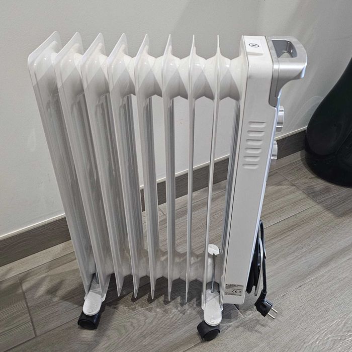 Aquecedor a óleo branco 2000w FLAMA