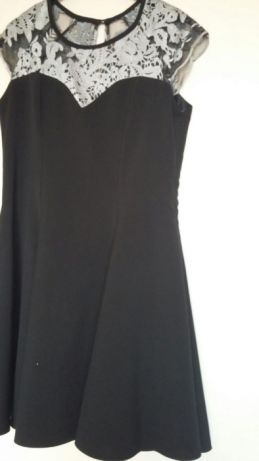 Modna czarna sukienka L