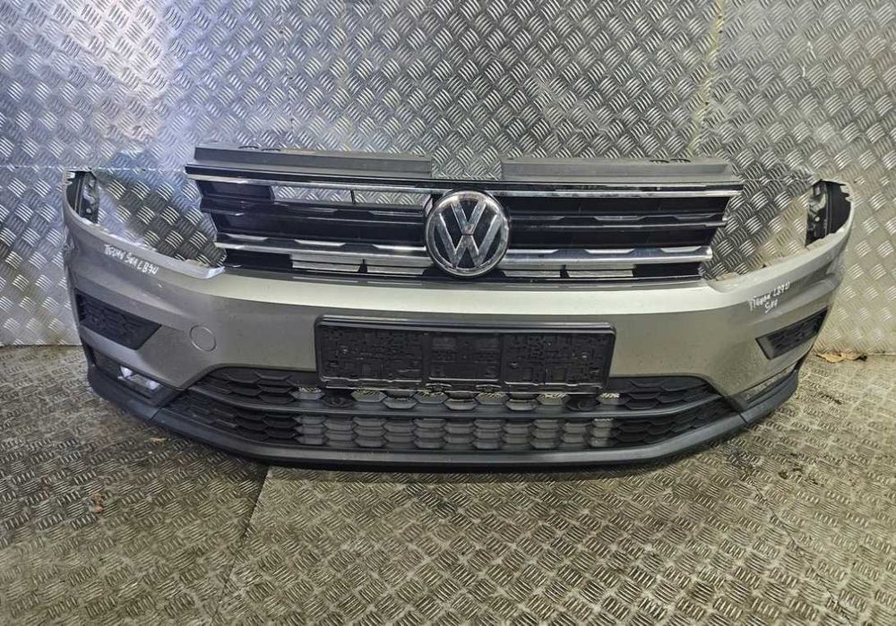 VW Tiguan II 5NA Бампер передній Дорестайл
