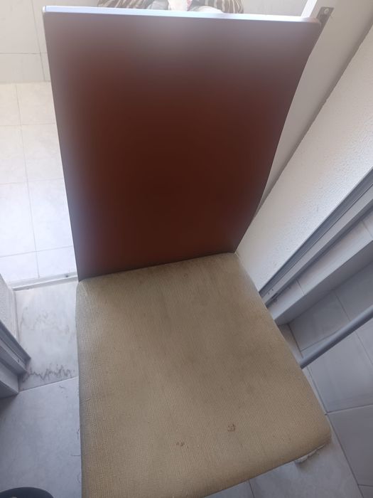 Mesa de cozinha com 5 cadeiras extensível