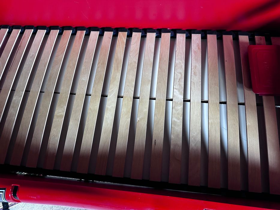 Cama Faísca McQueen – Excelente estado!