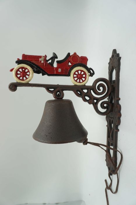 PIĘKNY ŻELIWNY dzwon dzwonek samochód