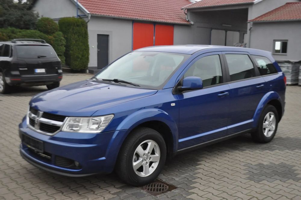 Dodge Journey DODGE JOURNEY 2.4 bezyna mały przebieg