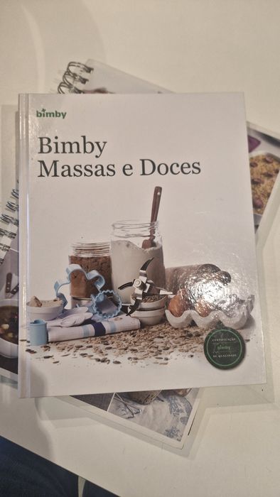 Bimby TM6 com ofertas (saco, lamina e livros)