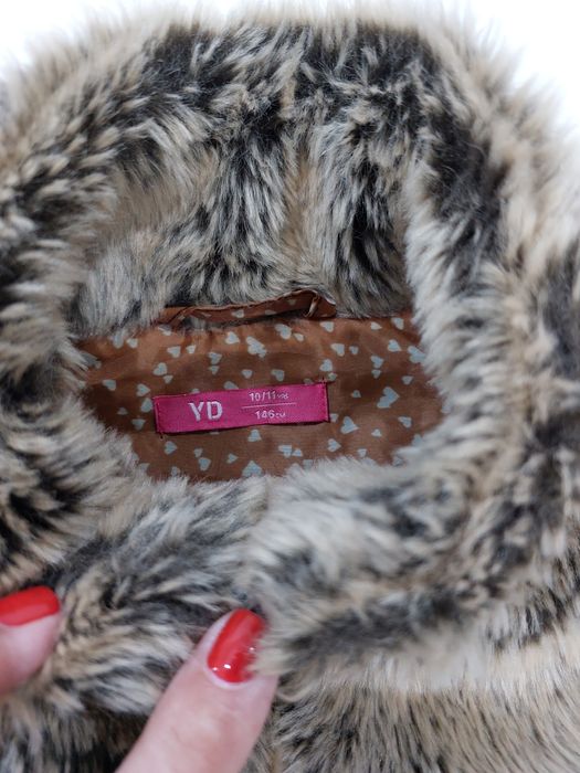 Colete em pelo menina