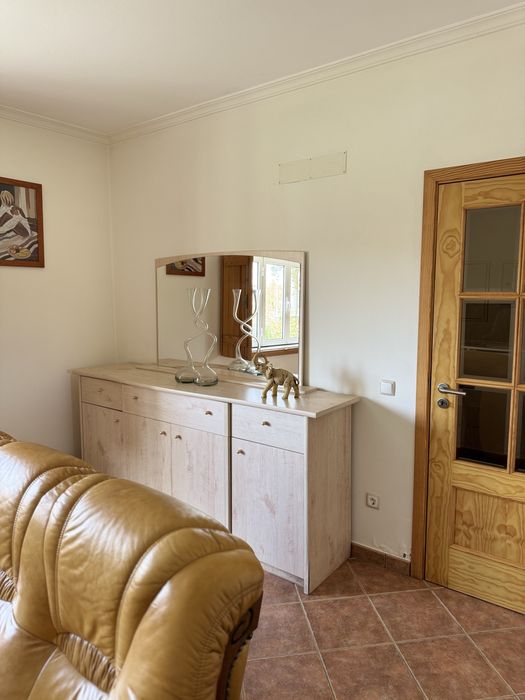 Móvel Aparador com Espelho