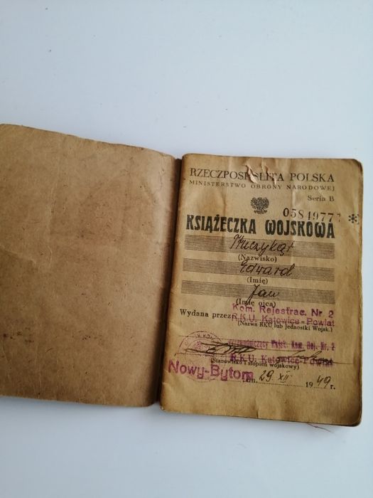 Sprzedam stara ksiazeczka wojskowa