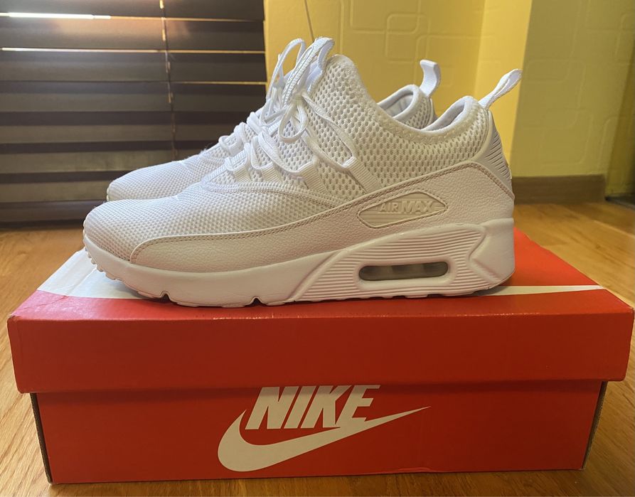 ÐÑоÑÑовки Nike Air Max 90 EZ: 2 500 гÑн. - ÐÑоÑÑовки Ð´Ð»Ñ Ð³Ð¾Ñода ÐÑÑгоÑод на Olx