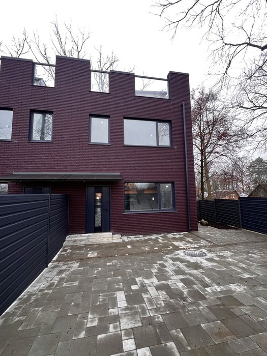 Таунхаус в серці міста Буча! вул. Києво-Мироцька, центр міста!