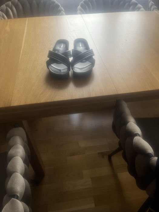 Klapki marki next r. 42