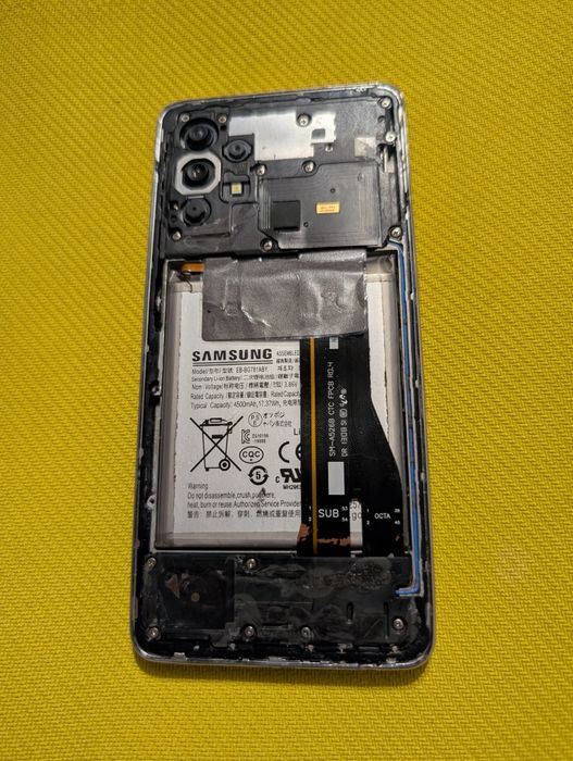 Samsung A52 битый