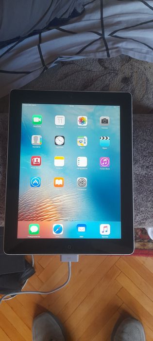 ipad 3 64gb працює