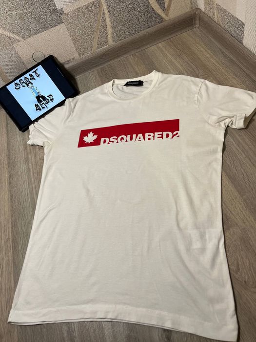Футболка dsquared2