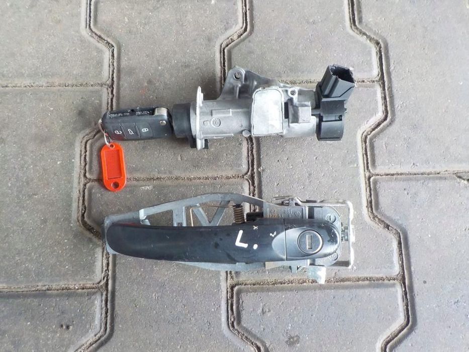 VW T5 LIFT STACYJKA  KLUCZ  WKŁADKA