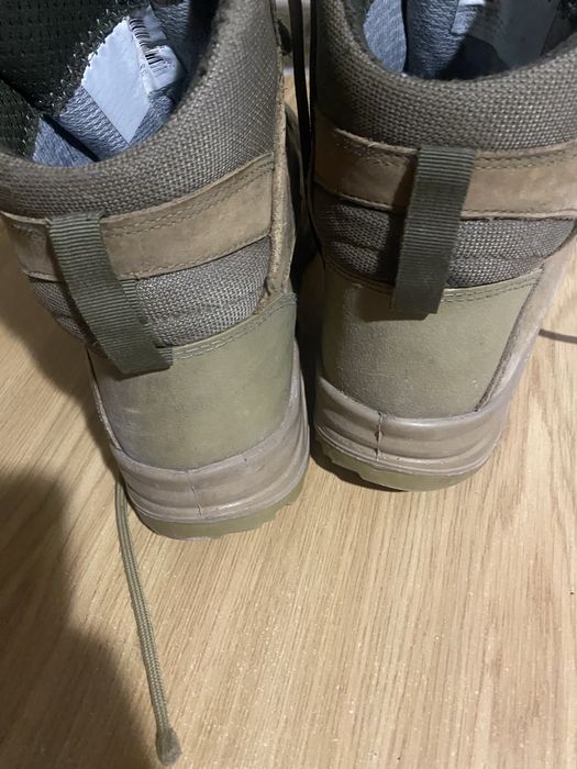 продам воєнні берци 43