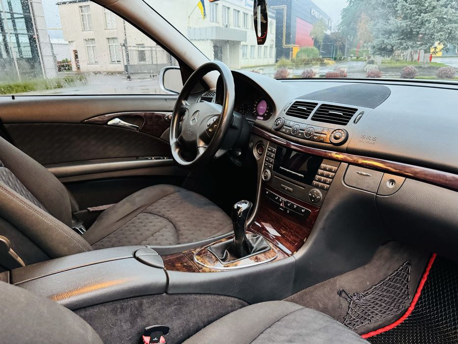 Mercedes-Benz Е211 1.8 Kompressor
