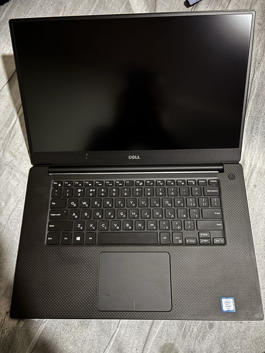 Нутбук Dell precision 5520