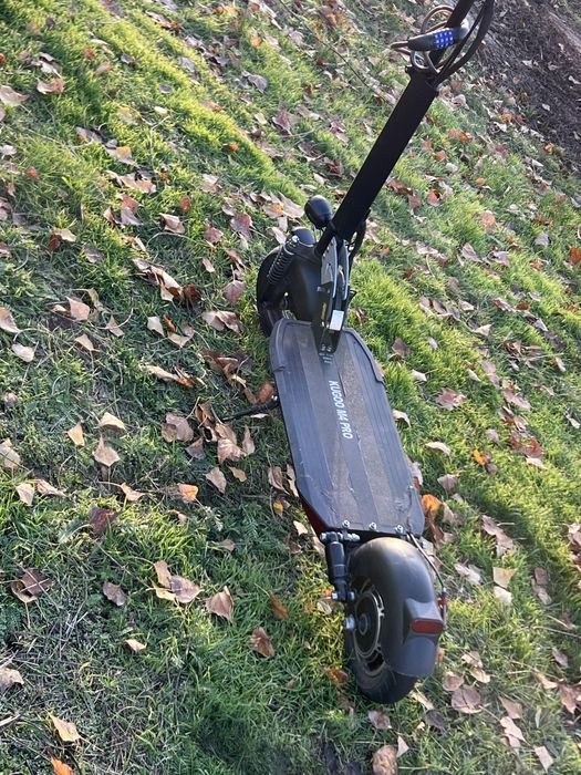 Продам kugo m4 pro в хорошем состоянии