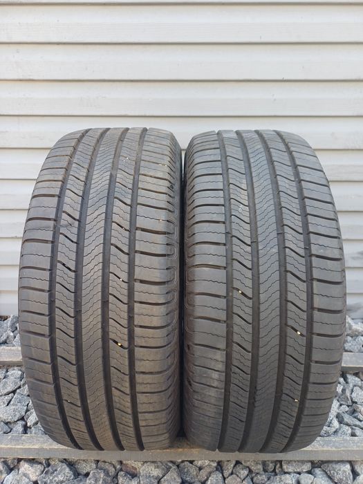 Пара літніх шин Michelin 225/55 R17