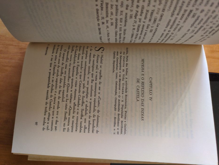 A Vida Quotidiana em Espanha no Século de Ouro de Marcelin Defourneaux