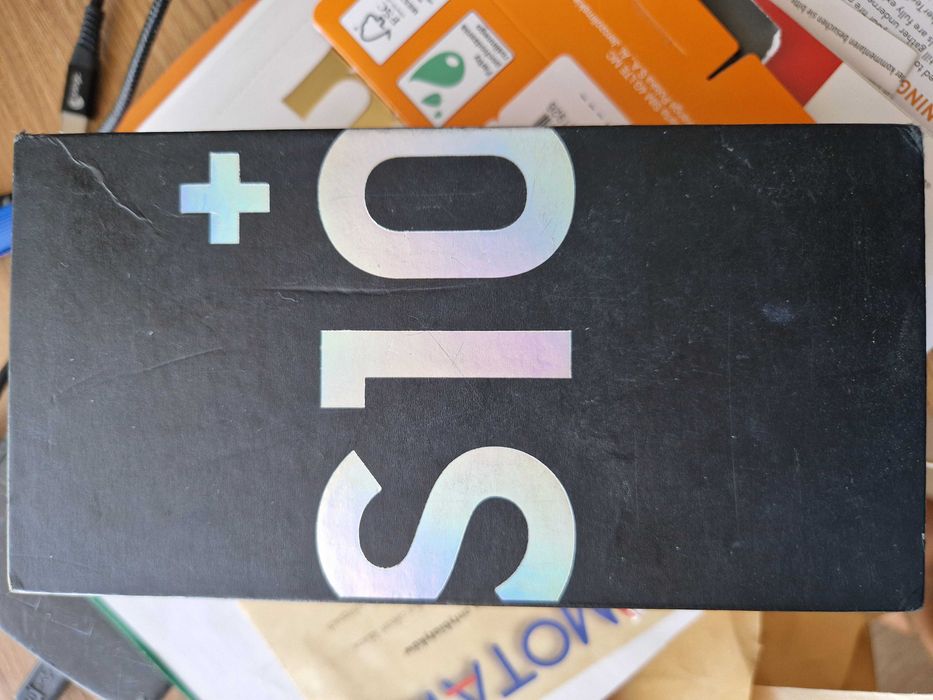 Smartfon Samsung s10+  SM-G9750  Snapdragon 855