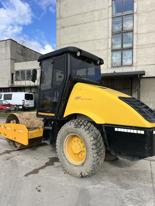 Каток JCB послуги, оренда. 13 тонн 10, 6, та 3 тонни. Бандаж. Кулачки.