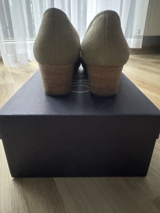 Buty Ryłko  Relax na koturnie rozm 37