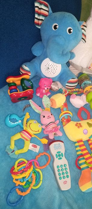 Лот детских игрушек для малышей