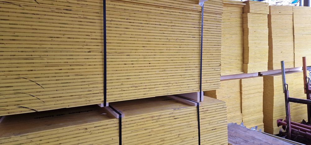 Blaty Sklejka 3-warstwowa Stemple Podpory Dźwigar DOKA PERI Trójnogi