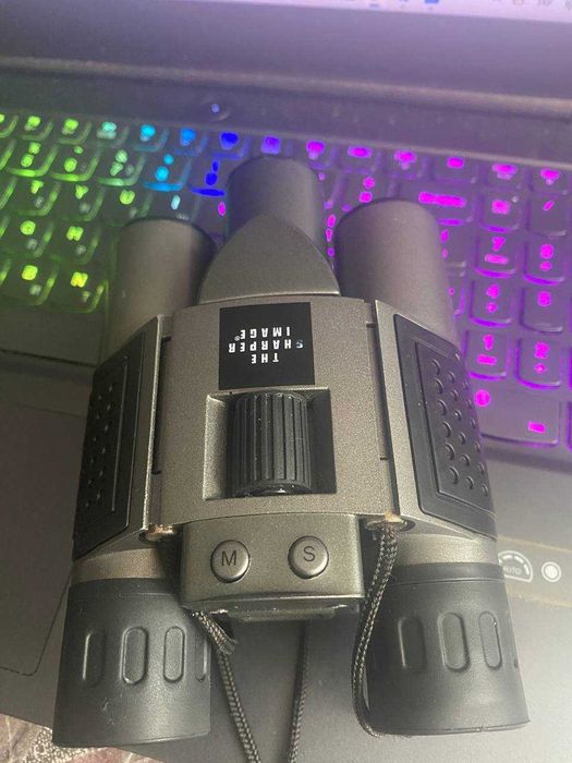 Бінокль із цифровою камерою Sharper Image 10x25