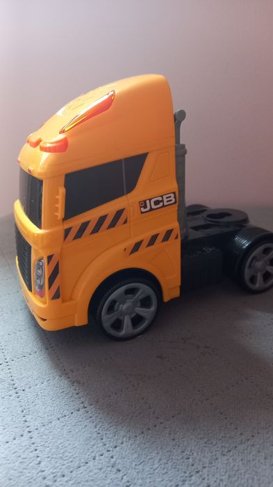 Ciężarówka bez lawety JCB