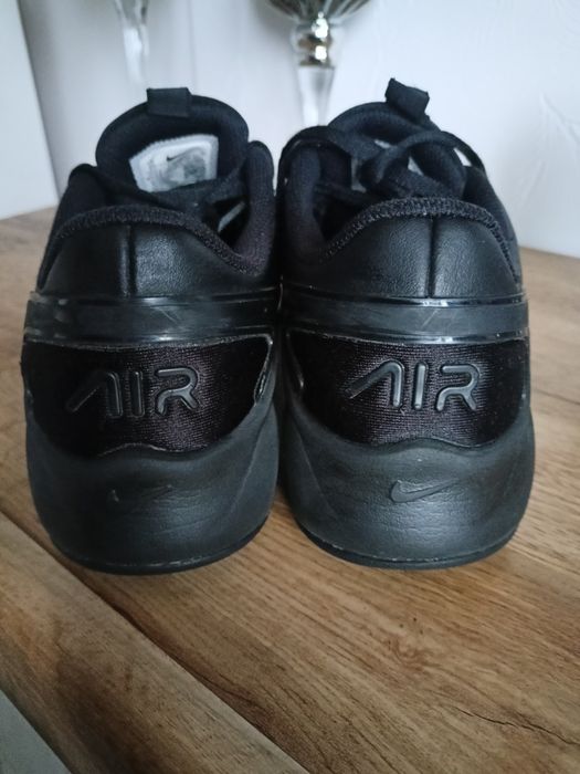 Buty Nike bolt 37,5 czarne