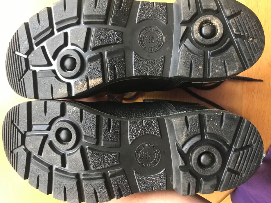 Продаються берці практично не вживані. Німецькі.