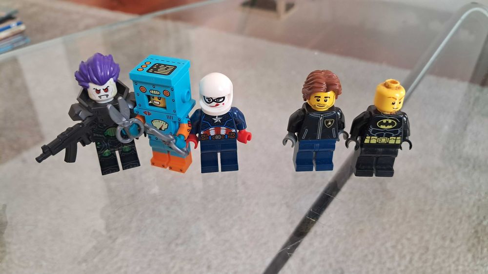 Oferta Trintena figuras LEGO Ninjago, Star Wars, City, Nexo Knights