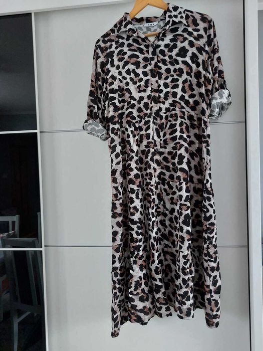 Cudna elegancka sukienka panterka
