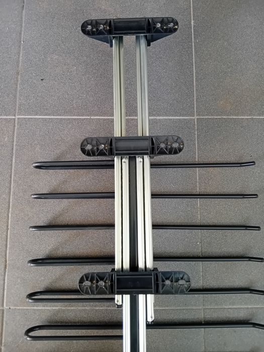 Suporte de calças para roupeiro