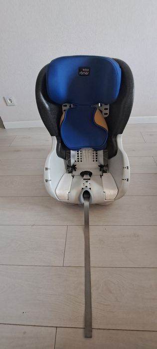 Дитяче автокрісло britax romer