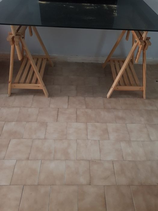 Mesa com tampo em vidro64738835714818121