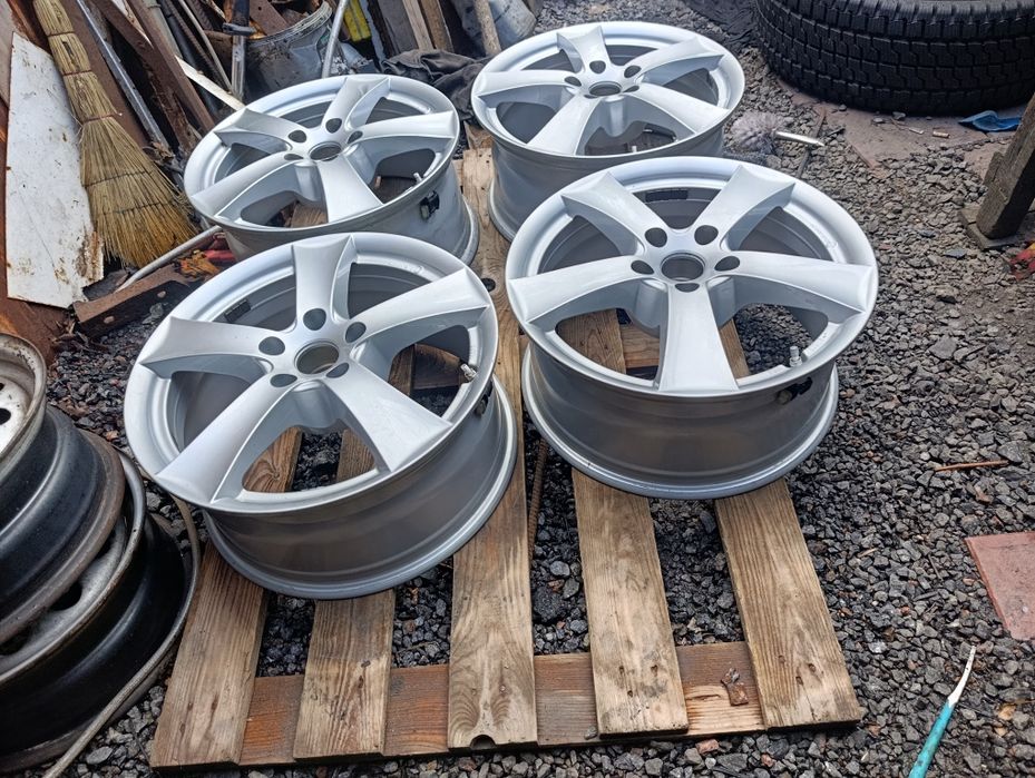 Диски R17 5x112 Et 27 Dia 66.6